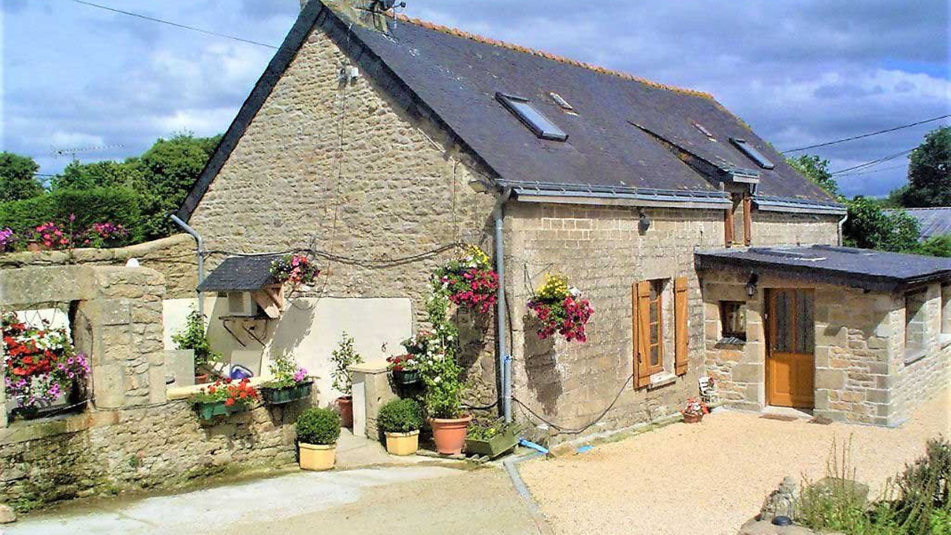 Brittany Bargains Beautiful Properties For Sale Complete France