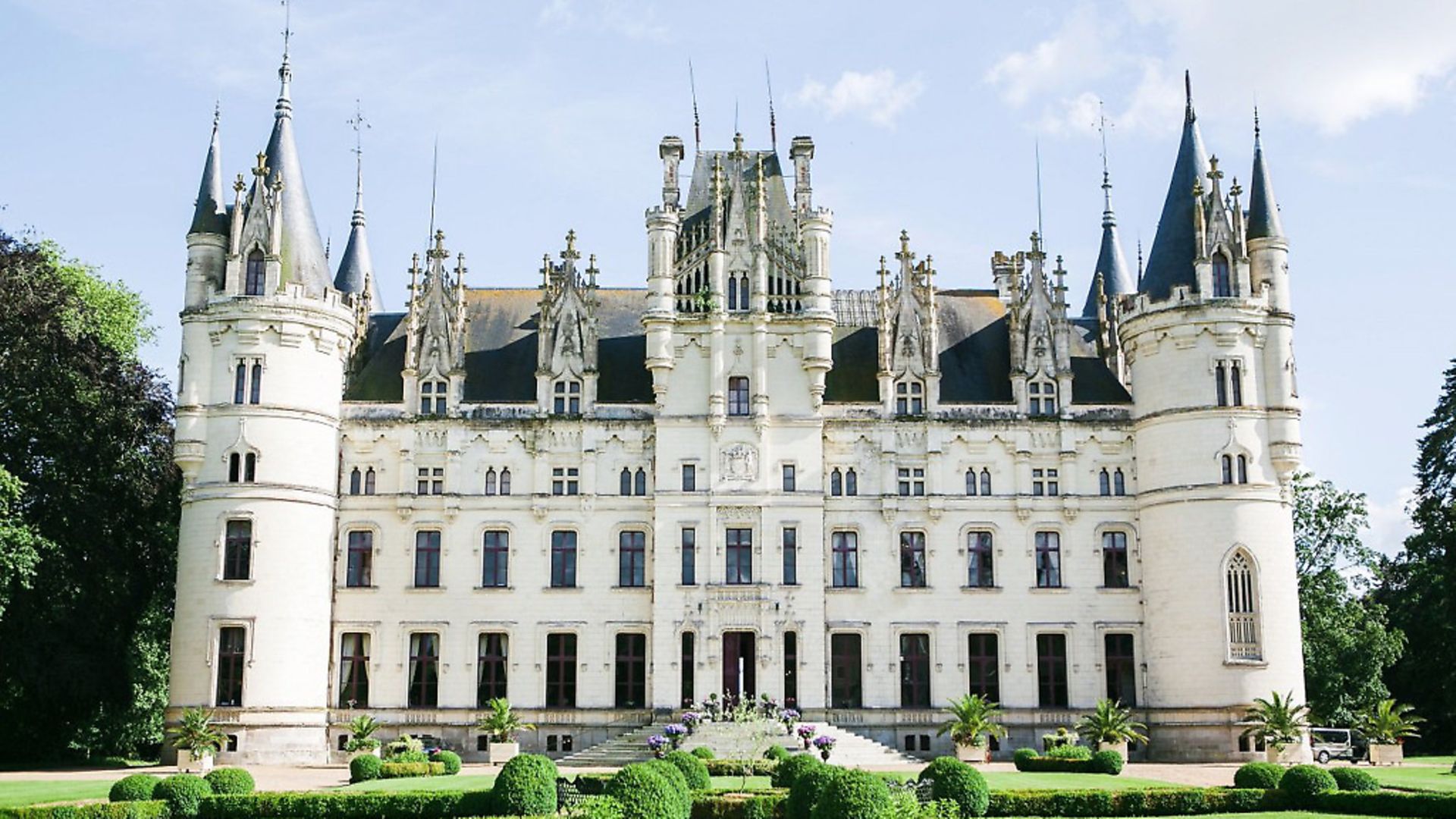 France: UAE finances restoration of Chateau de Fontainebleau's