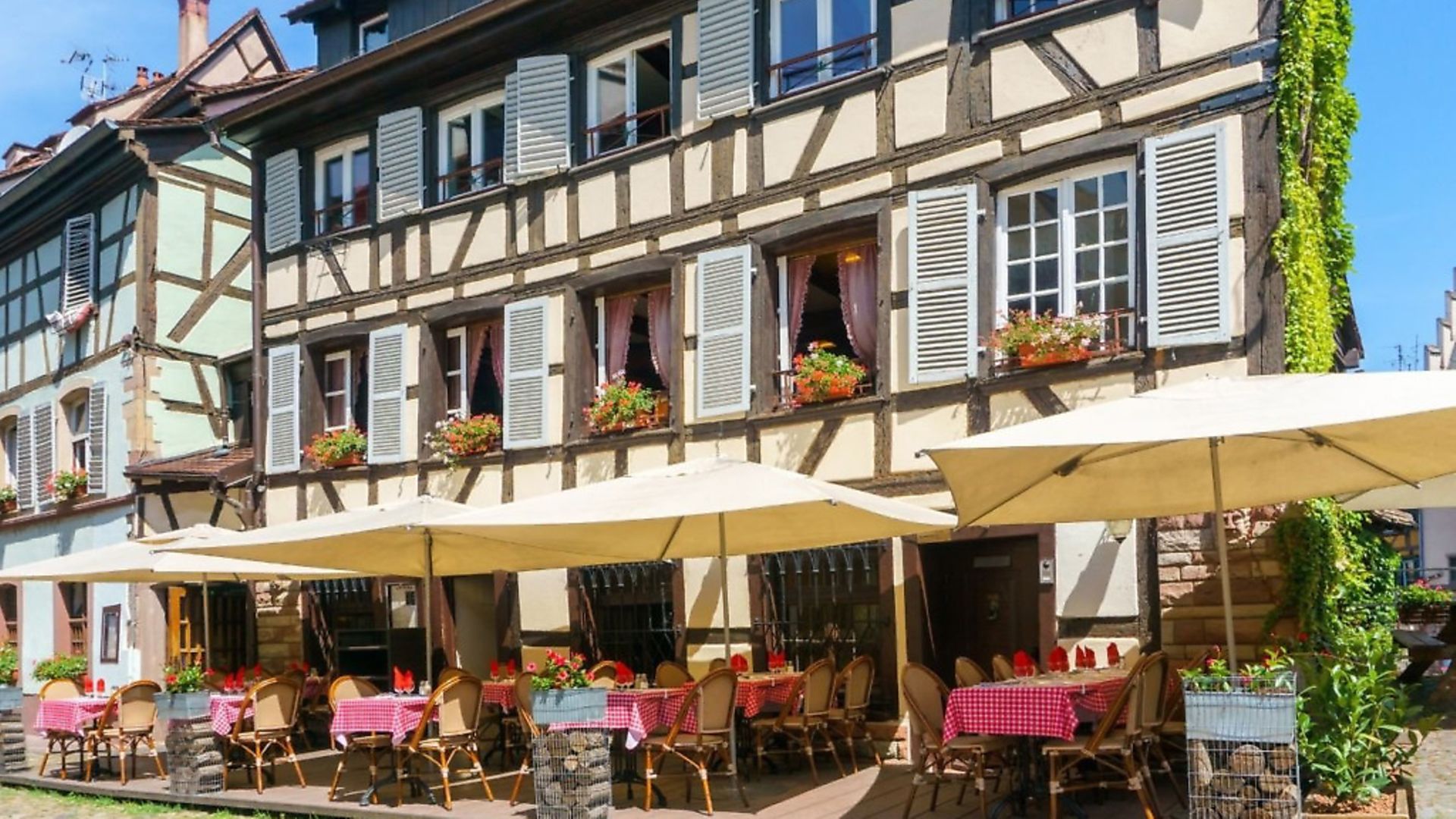 Guide to eating out in France - Complete France