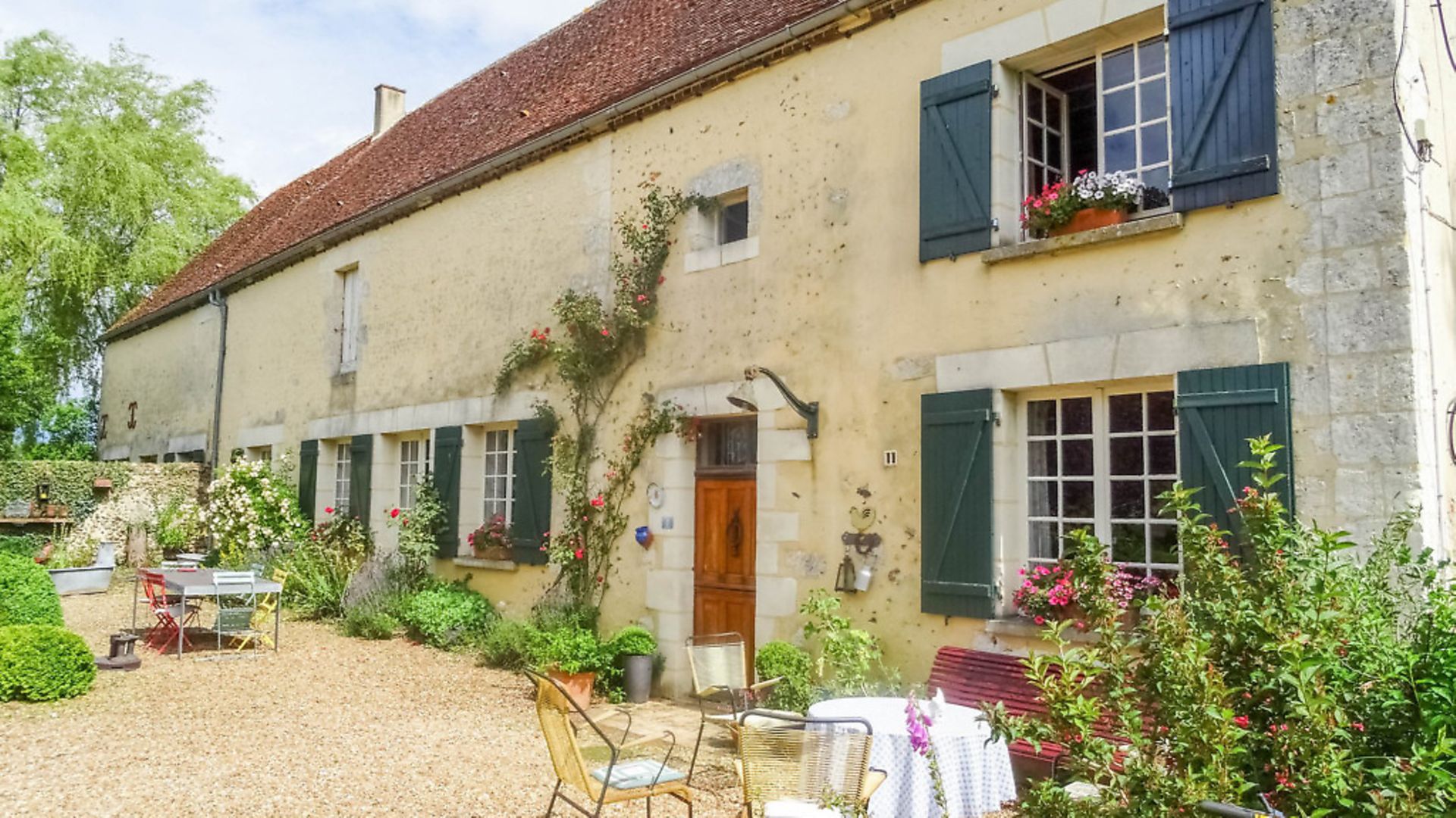 Dream French properties: May - Complete France