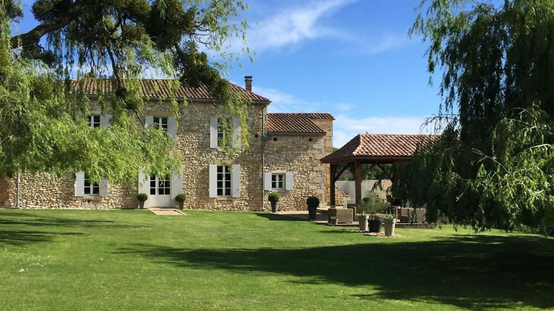 Creating A Boutique B&B In Gironde. France - Complete France