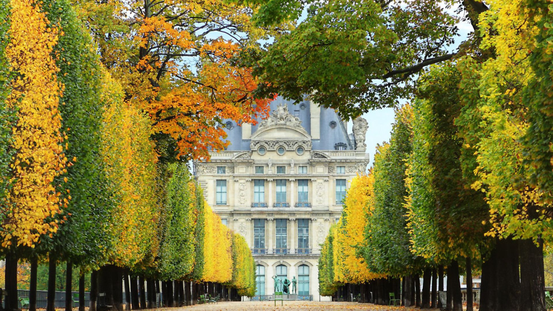 this-is-why-you-should-visit-france-in-the-autumn-complete-france